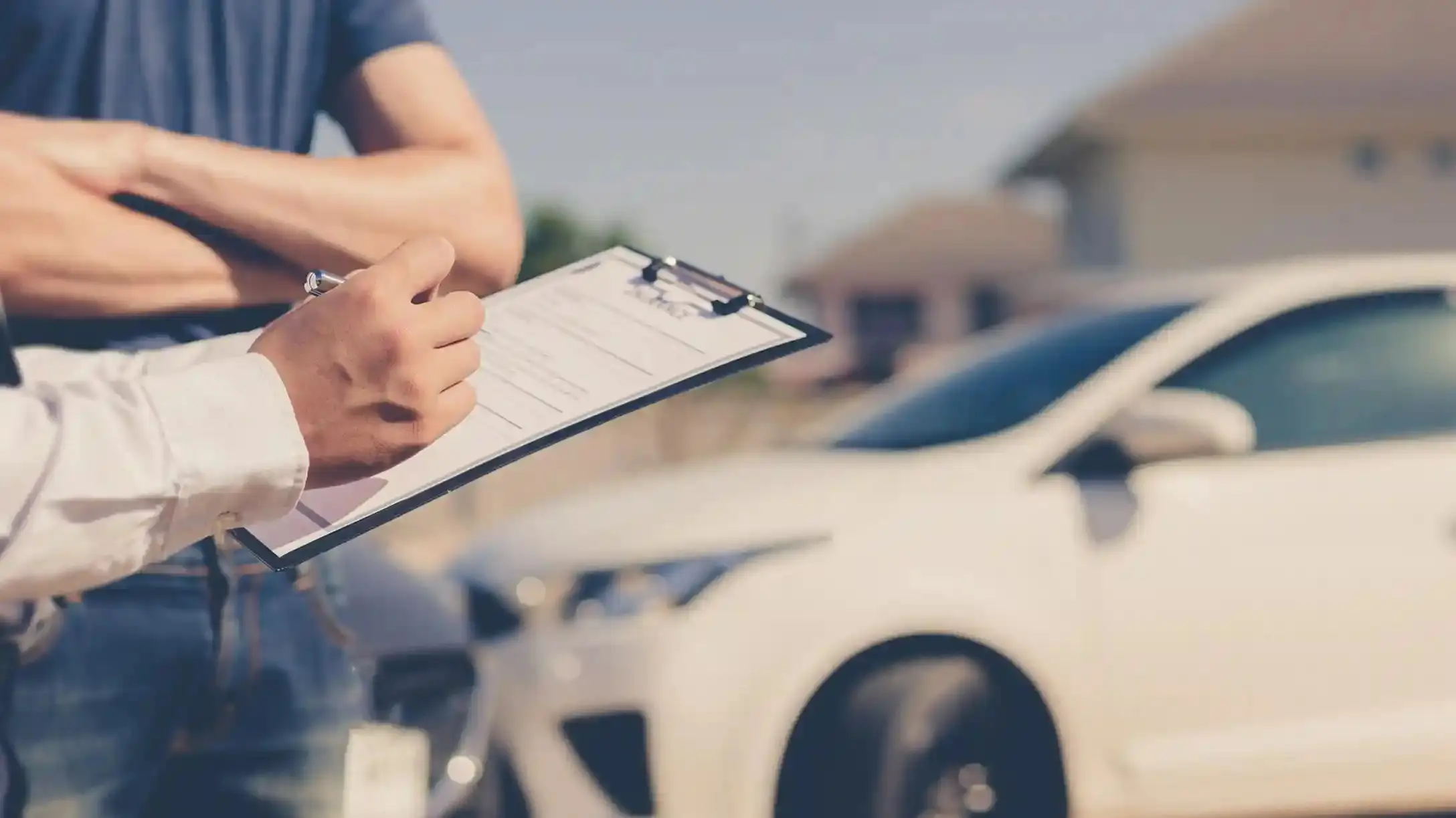 Qué debo hacer si me chocan el auto