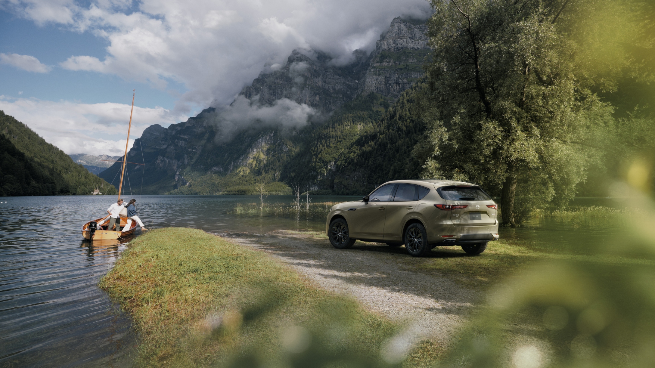 Auto híbrido vs. híbrido enchufable: cuál te conviene según tu forma manejo